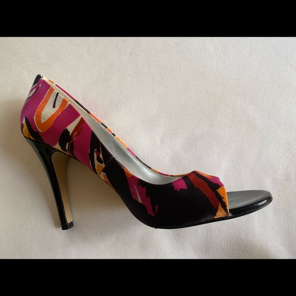 Marc Fisher 8 1/2 Open toe 4inch high heels - Picture 7 of 9